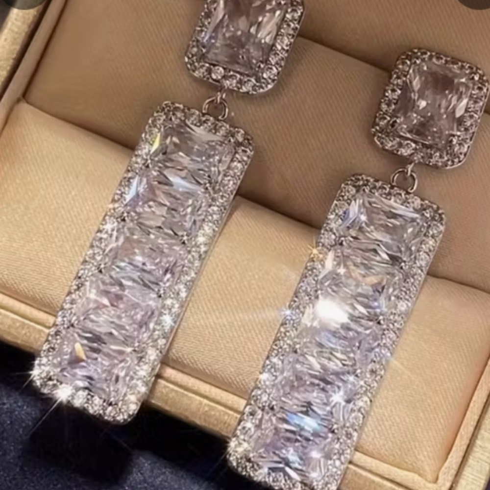 Elegant Silver and Zirconia Drop Earrings
